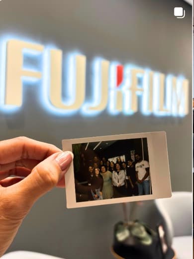 Visita à Fujifilm — foto instantânea com a equipe Ivoire